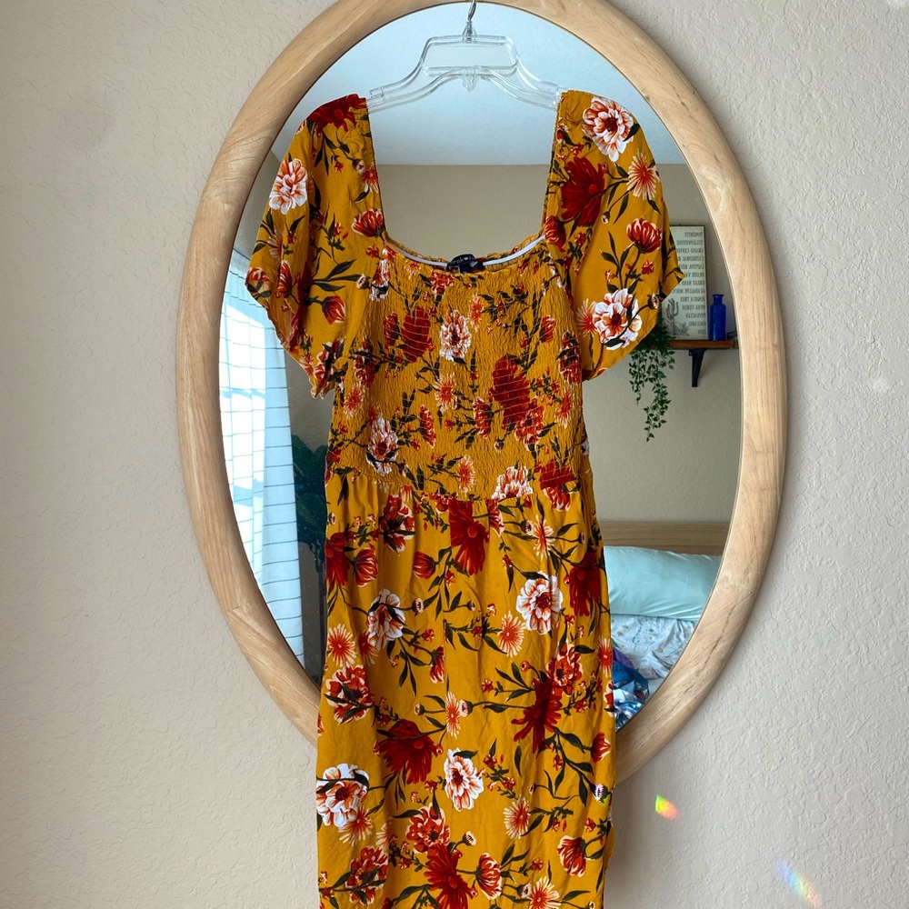 Floral and Cottage Appropriate
